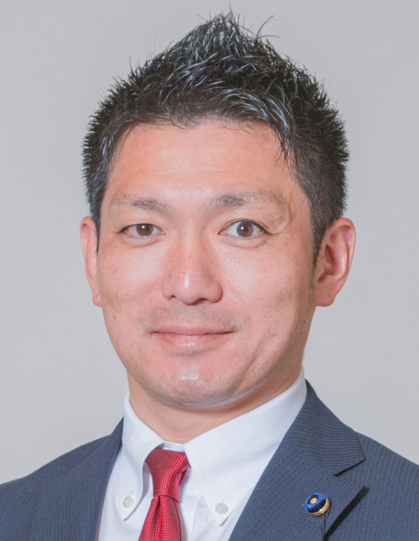 つぼた　すすむ　写真